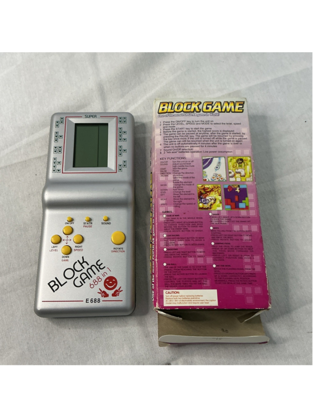 Retro Classic Block Game Console Multiple Games Level/Speed Handheld ( Tested ) - Picture 2 of 4